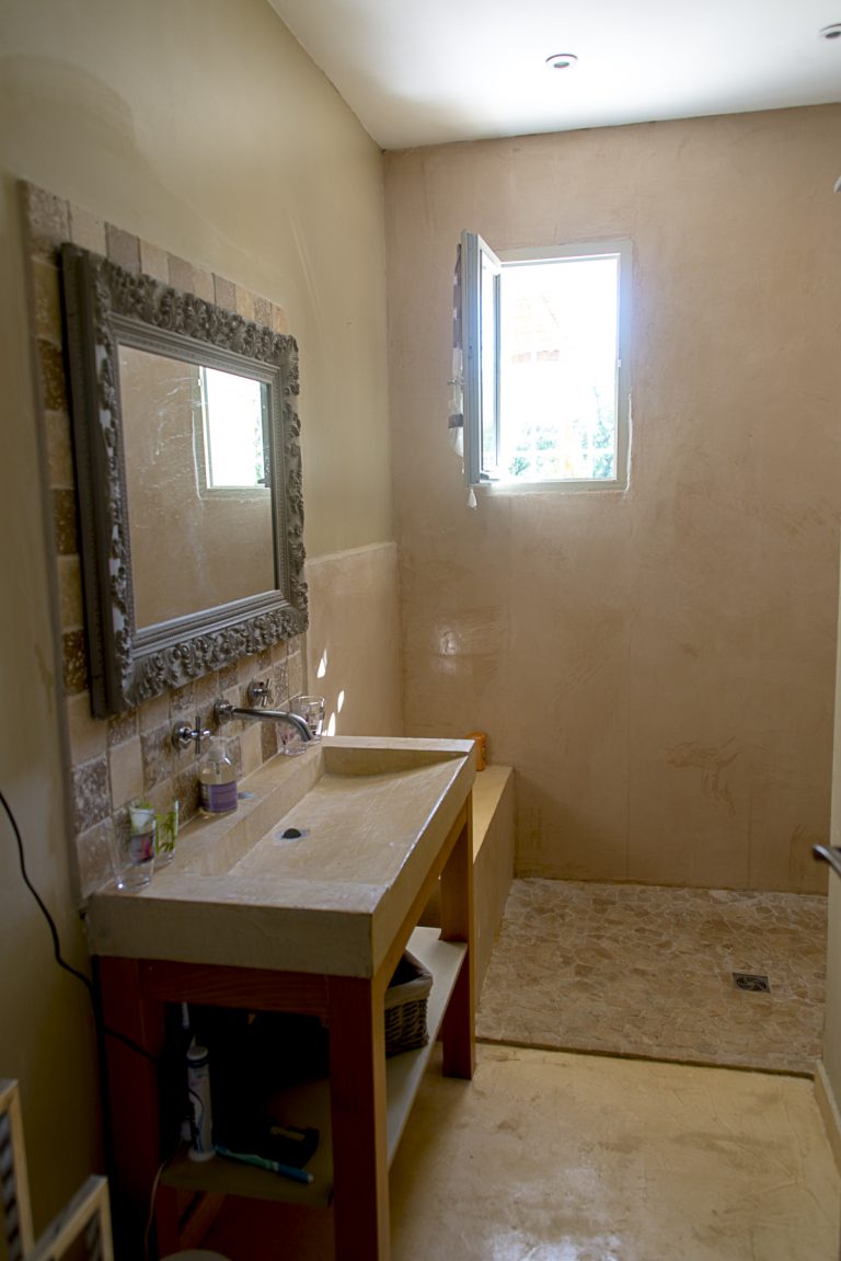 Salle de bain commune